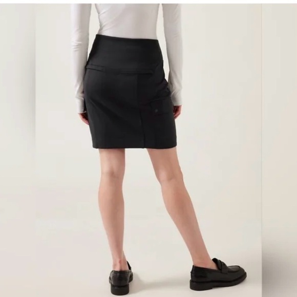 NWT Athleta Delancey Cargo Black Skirt Sz 3X - Picture 2 of 7